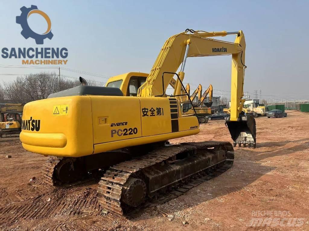 Komatsu PC 220 Vikšriniai ekskavatoriai