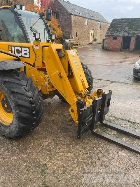 JCB 538-60 Teleskopiniai krautuvai žemės ūkiui
