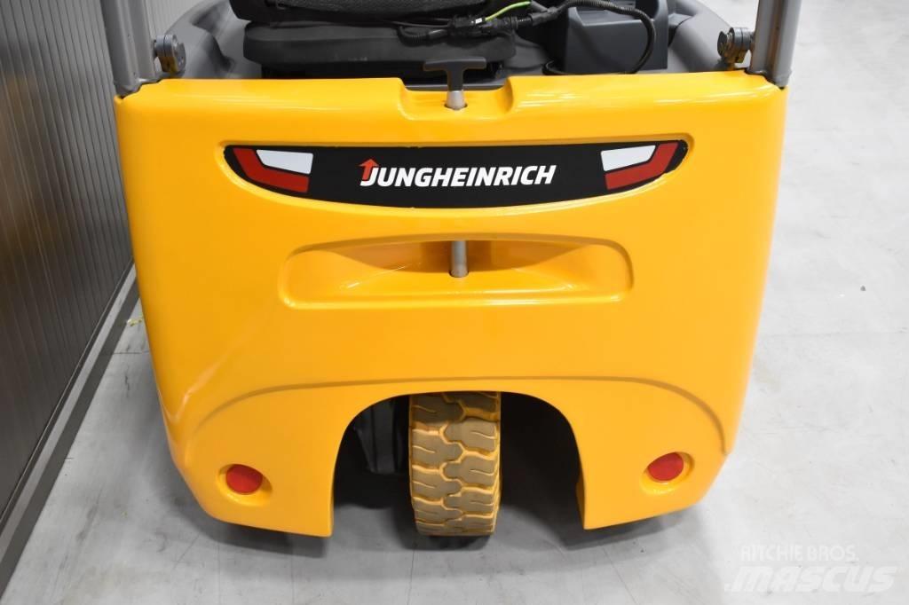 Jungheinrich EFG 113 Elektriniai šakiniai krautuvai