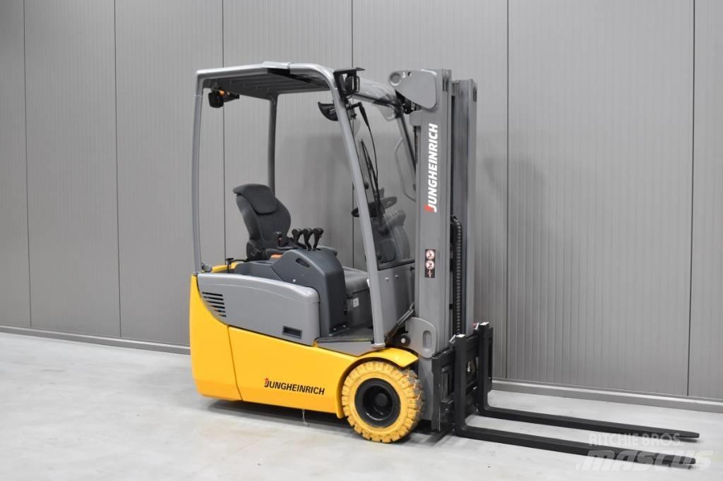 Jungheinrich EFG 113 Elektriniai šakiniai krautuvai