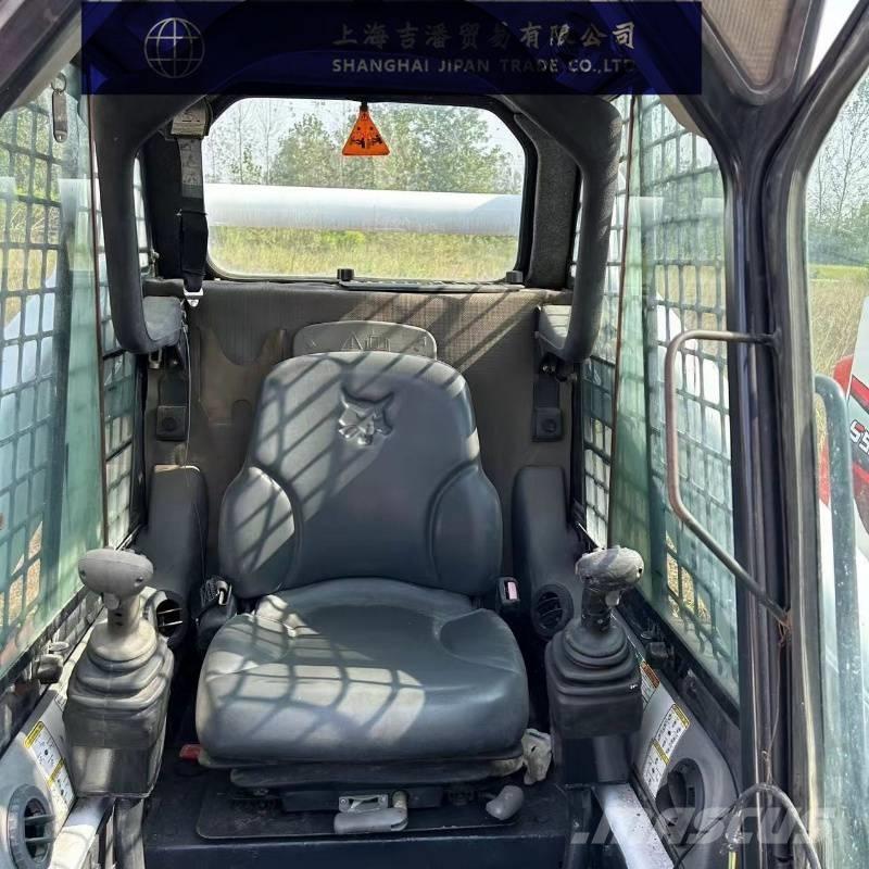 Bobcat S 330 Krautuvai su šoniniu pasukimu