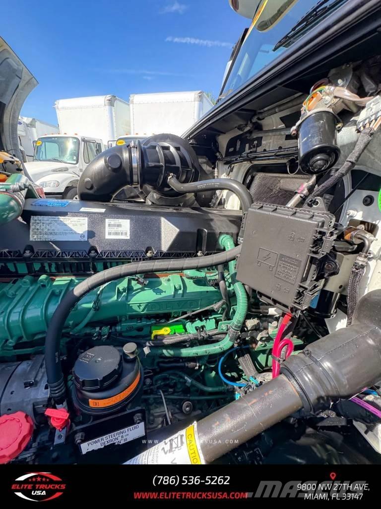 Volvo Commercial VNL Naudoti vilkikai