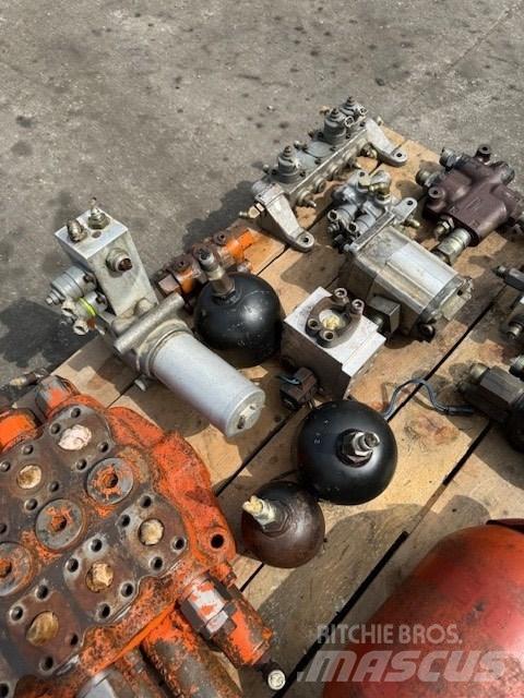 Daewoo Mega 300 V Hidraulikos įrenginiai