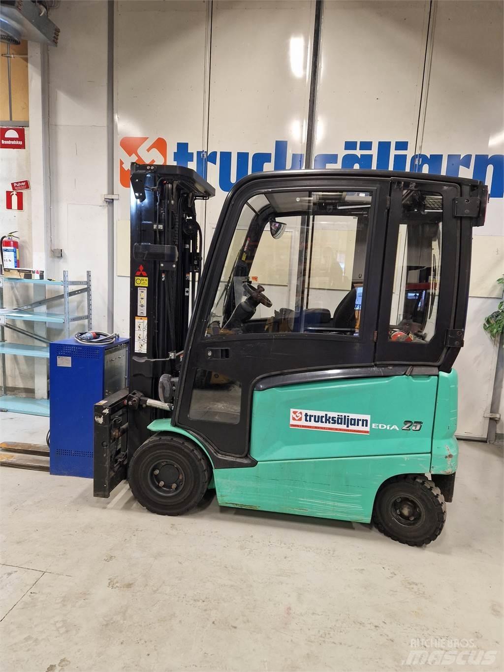 Mitsubishi FB25CN Elektriniai šakiniai krautuvai
