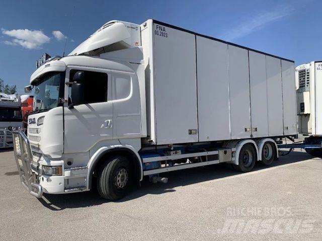 Scania R520 6x2 Sunkvežimiai su dengtu kėbulu