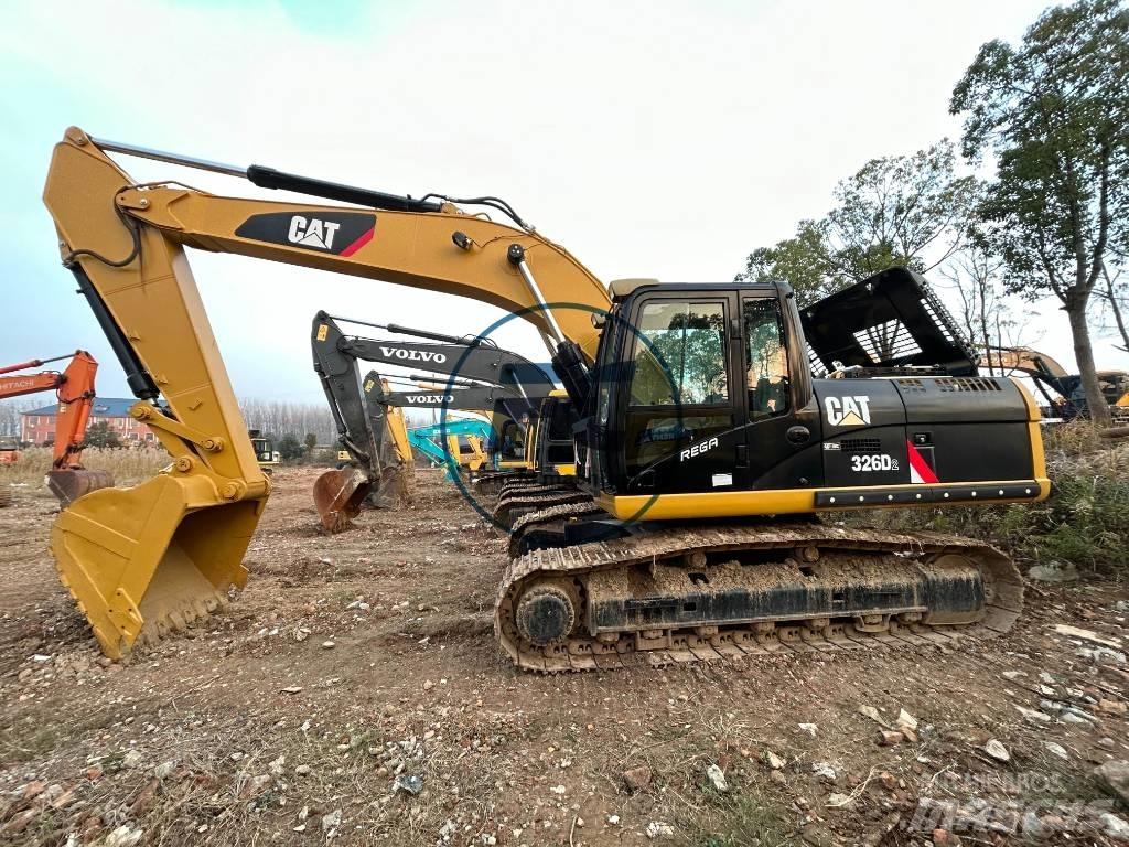 CAT 326D Vikšriniai ekskavatoriai