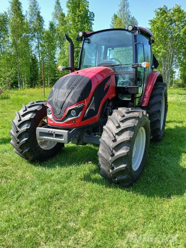 Valtra A 105 Traktoriai