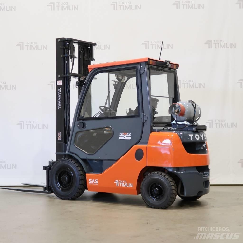 Toyota 02-8FGF25 LPG (dujiniai) krautuvai