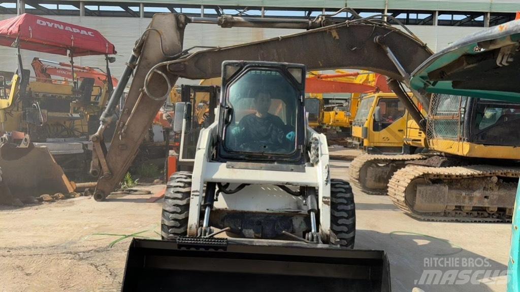 Bobcat S 185 Krautuvai su šoniniu pasukimu