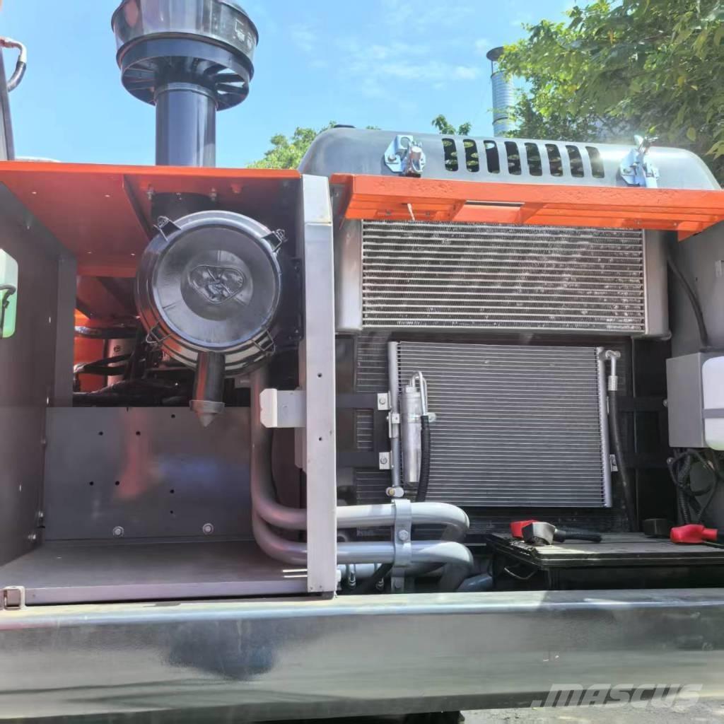 Hitachi ZX 200-3 G Vikšriniai ekskavatoriai
