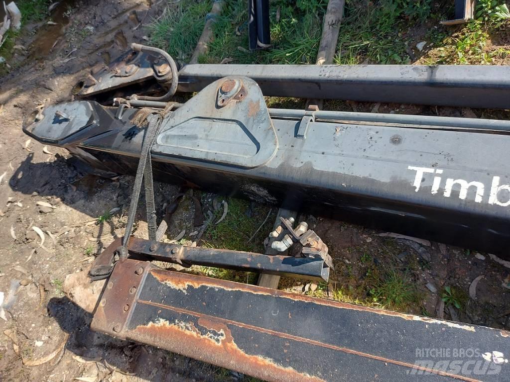 Loglift 210 Medienos transportavimo mašinų kranai