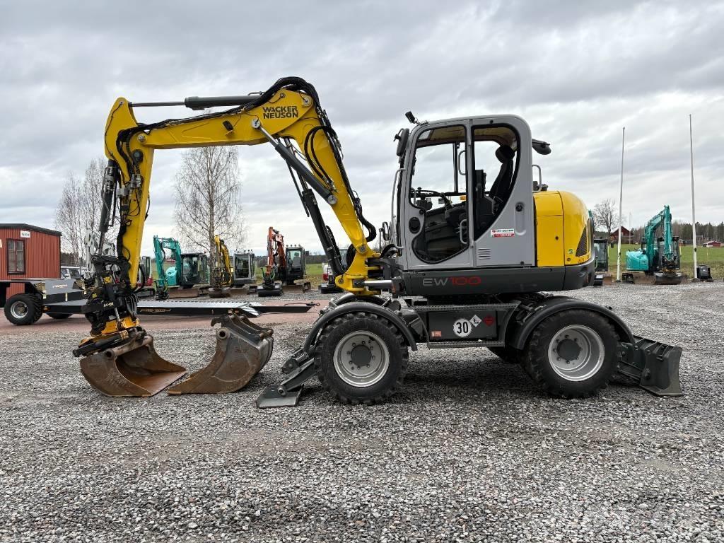Wacker Neuson EW100 Ratiniai ekskavatoriai