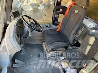 CAT 777F Karjeriniai savivarčiai