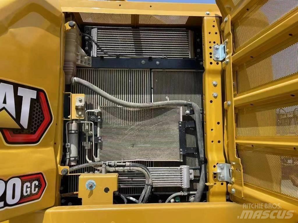 CAT 320GC Vikšriniai ekskavatoriai
