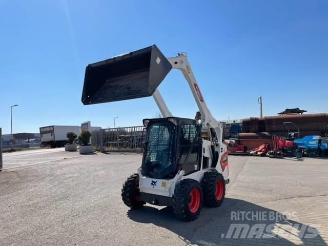 Bobcat S 530 Krautuvai su šoniniu pasukimu
