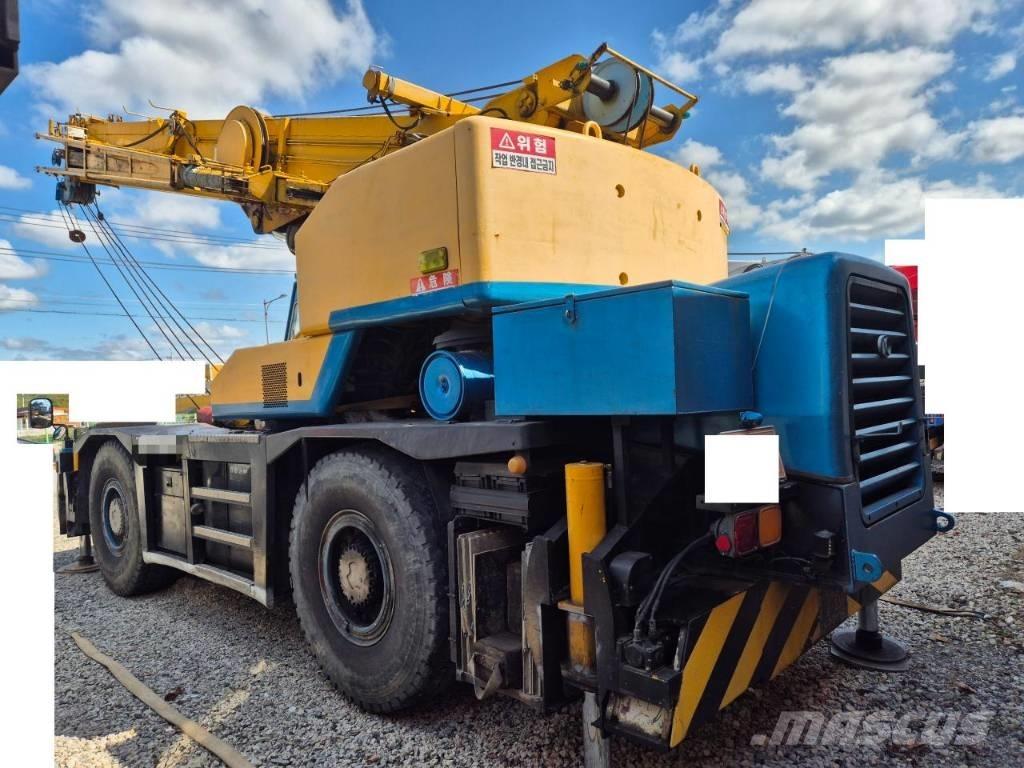 Kato KR 35 H Neapdoroto reljefo kranai