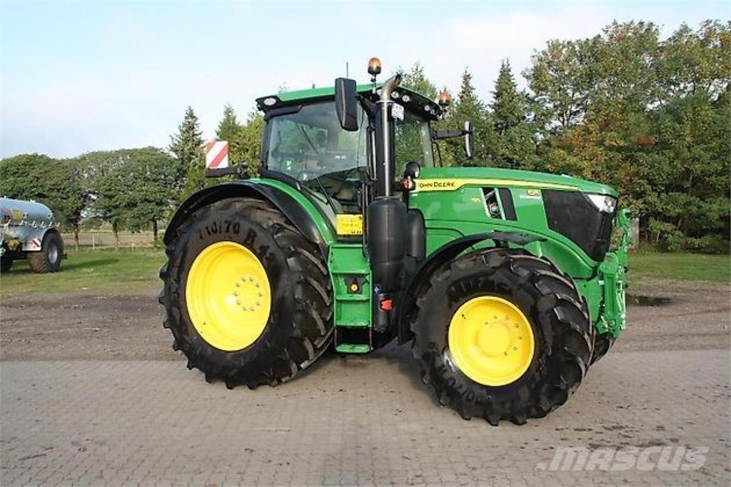 John Deere 6R195 Traktoriai