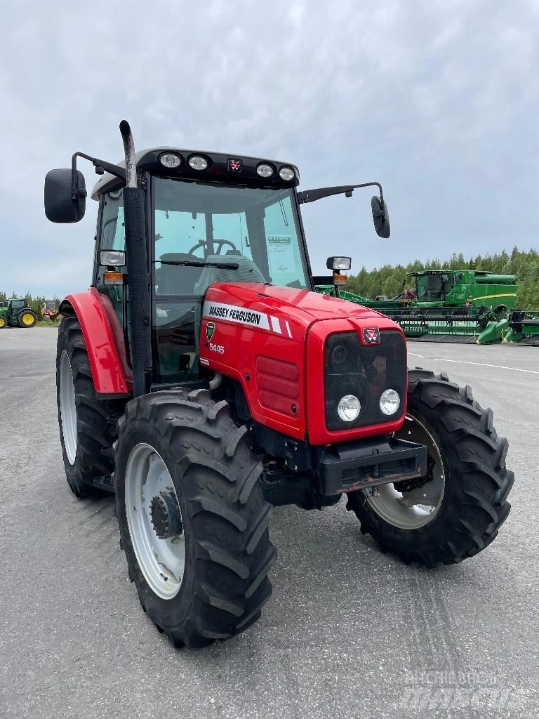 Massey Ferguson 5445 Traktoriai