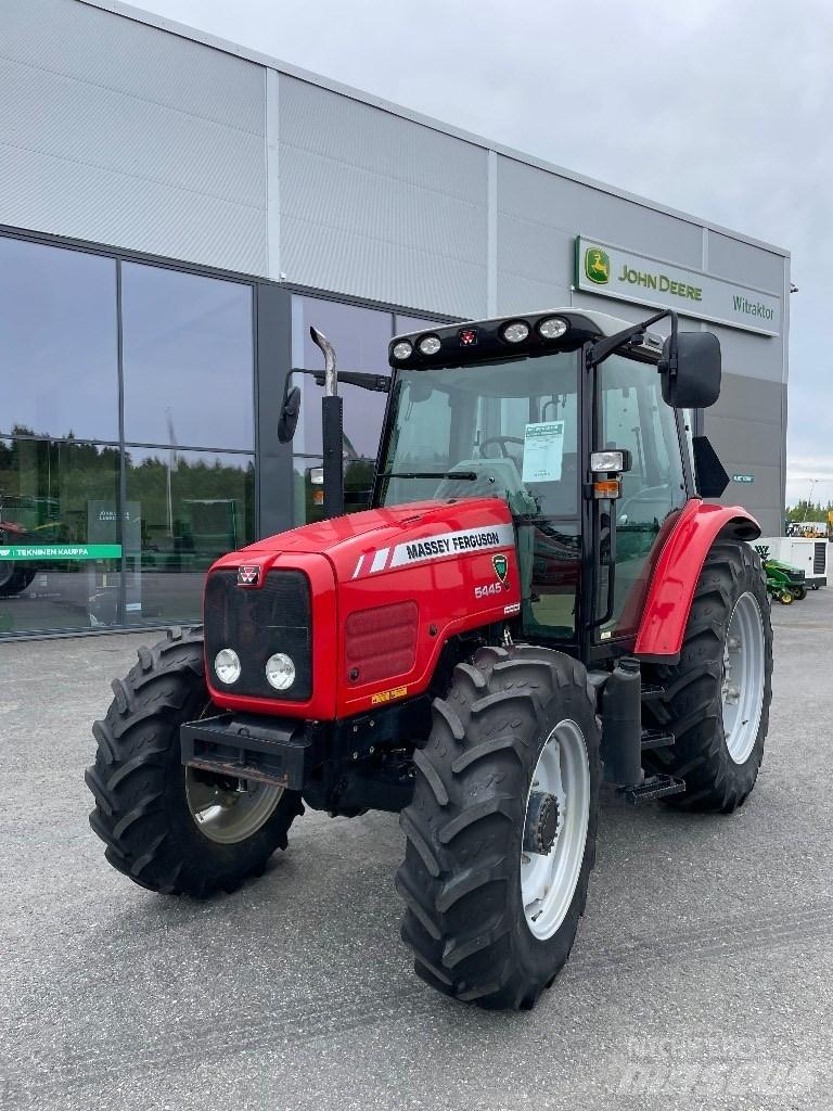Massey Ferguson 5445 Traktoriai