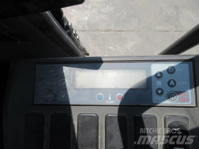 New Holland E 245 Vikšriniai ekskavatoriai