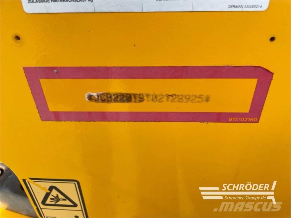 JCB TM 220 Naudoti ratiniai krautuvai