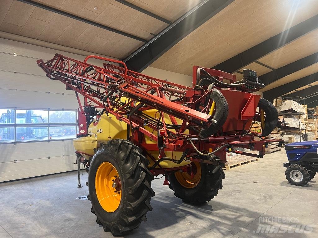 Hardi Commander 2800 Prikabinami purkštuvai