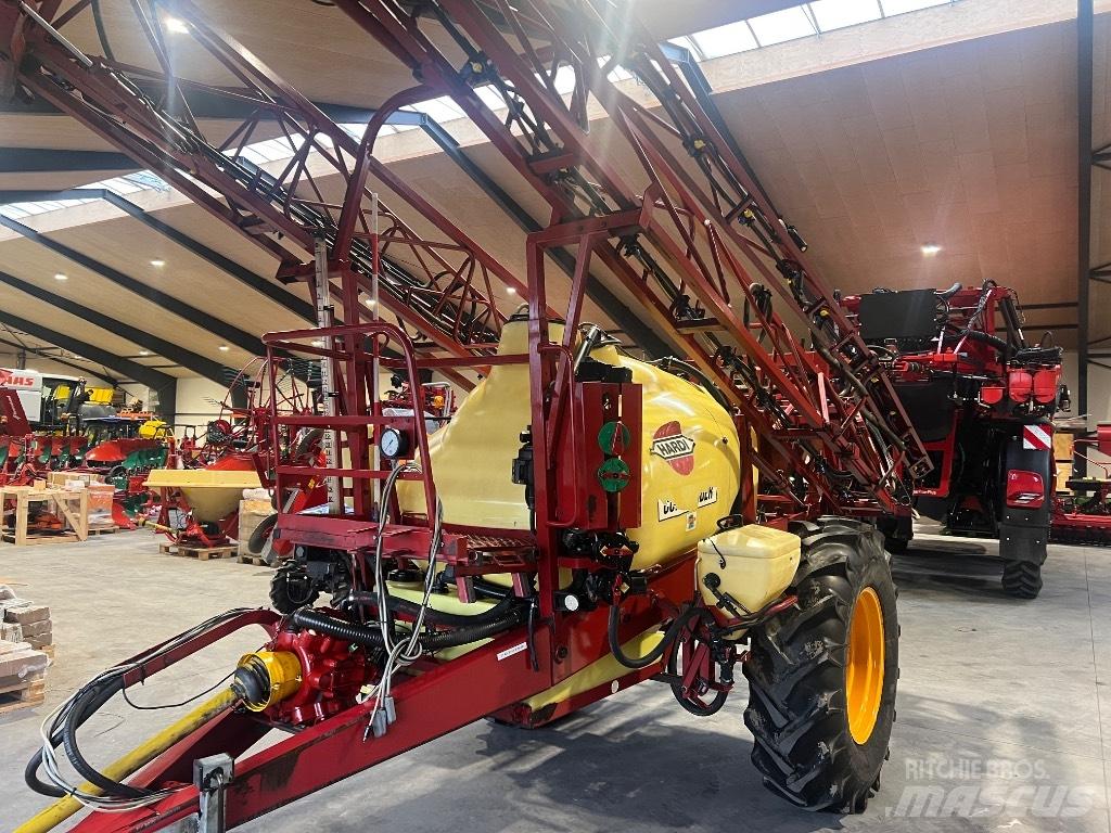 Hardi Commander 2800 Prikabinami purkštuvai