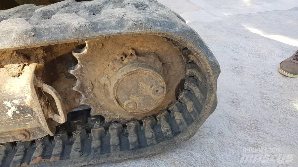 Komatsu PC24MR-5 Mini ekskavatoriai < 7 t
