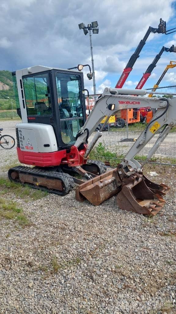 Takeuchi TB 23 R Mini ekskavatoriai < 7 t