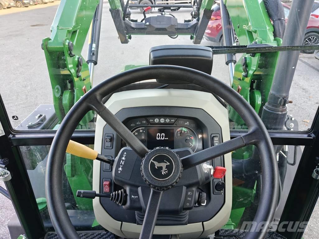John Deere 5100 M Traktoriai