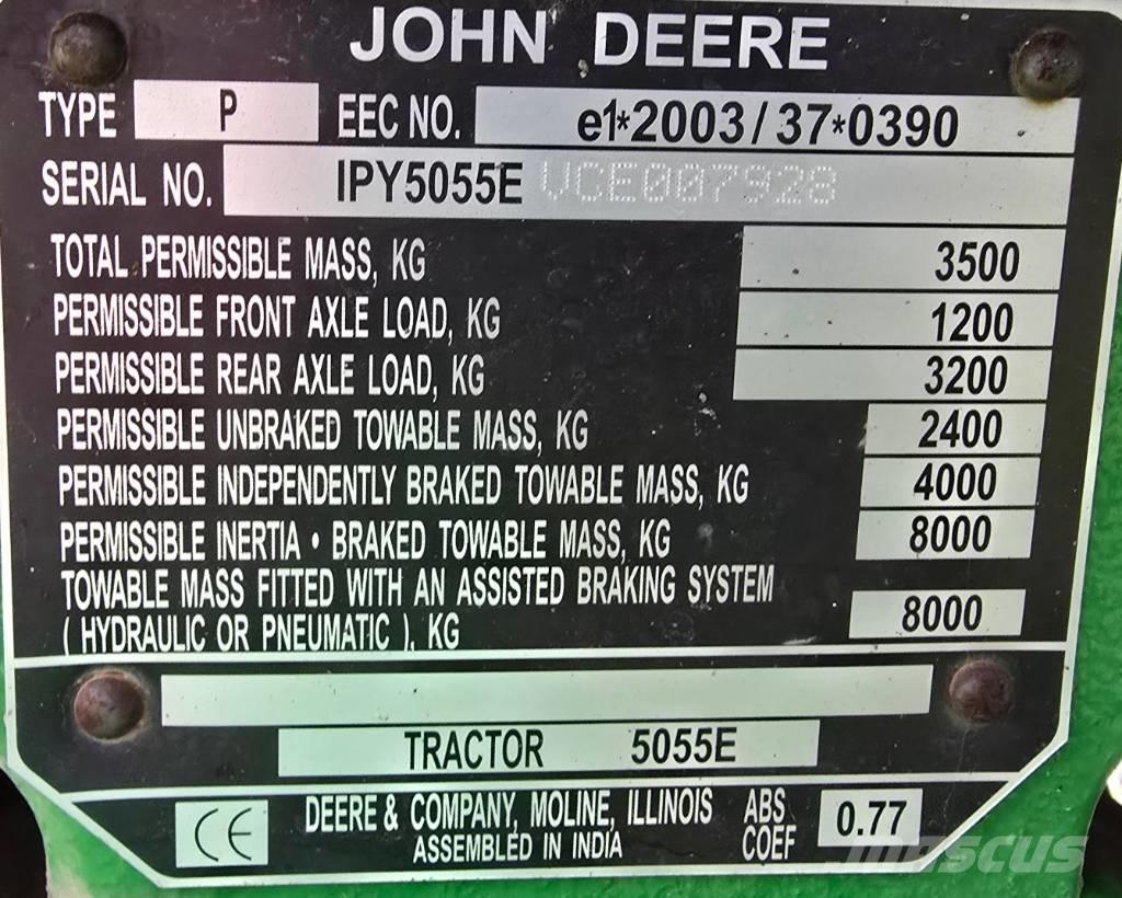 John Deere 5055 E Traktoriai