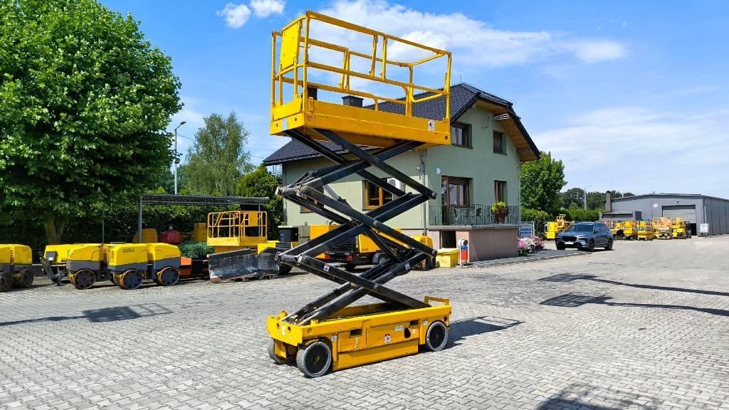 Haulotte Compact 8 Žirkliniai keltuvai