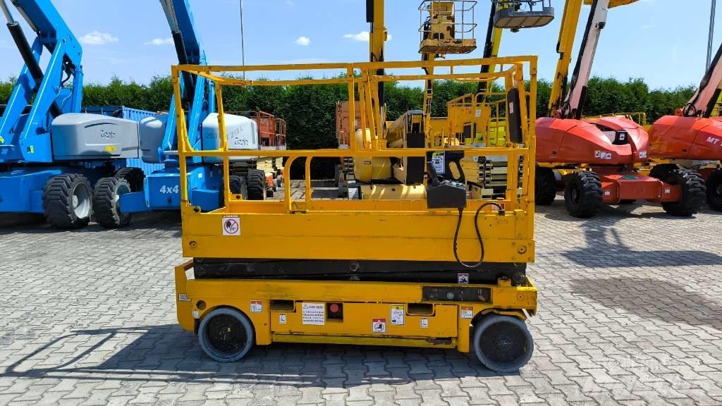 Haulotte Compact 8 Žirkliniai keltuvai