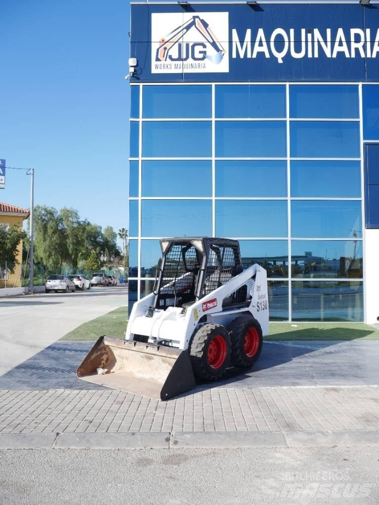 Bobcat S 130 Krautuvai su šoniniu pasukimu