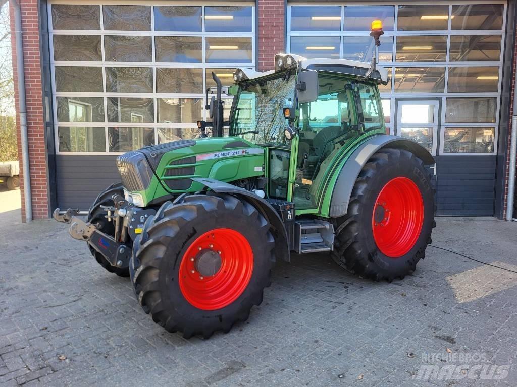 Fendt 211 Vario TMS Traktoriai