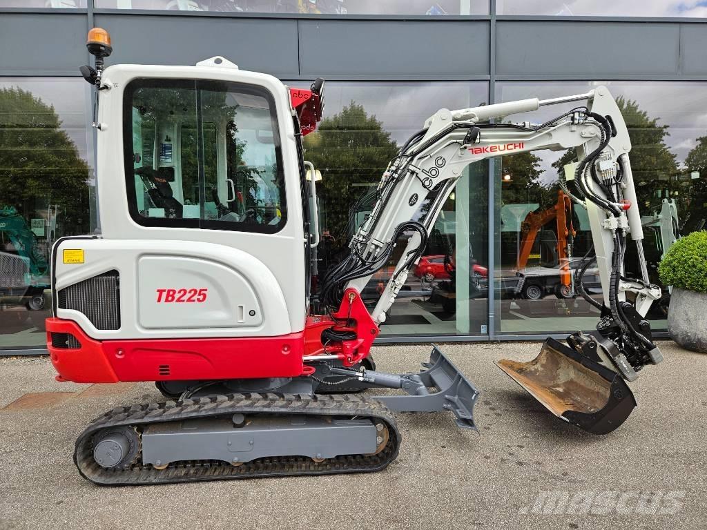 Takeuchi TB 225 Mini ekskavatoriai < 7 t