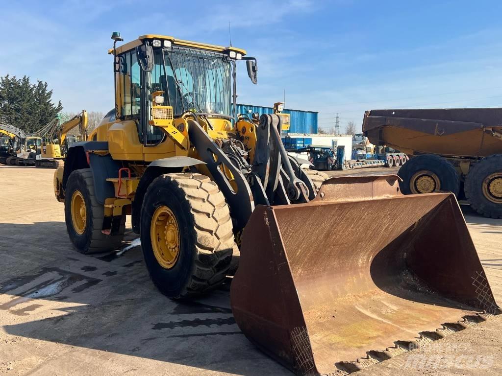 Volvo L 70 H Naudoti ratiniai krautuvai
