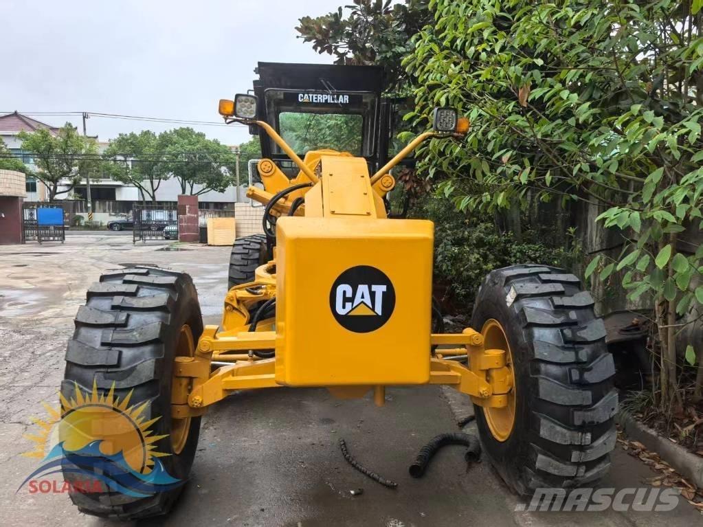 CAT 140 K Greideriai