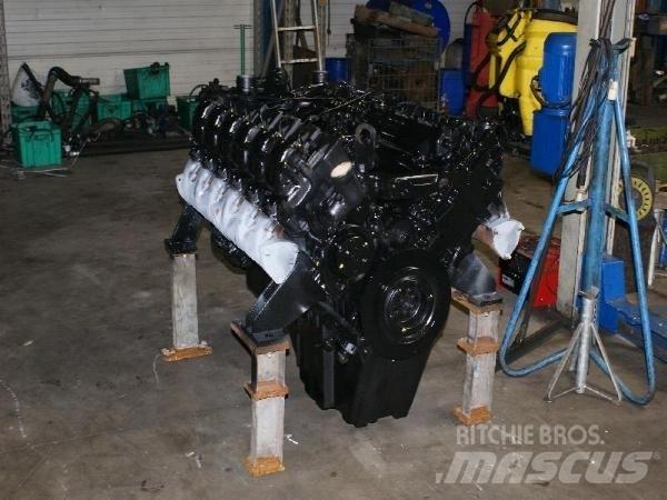 Mercedes-Benz OM404 Varikliai
