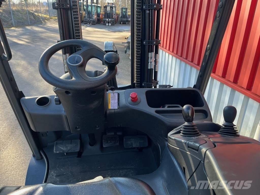 Linde E25L-02 Elektriniai šakiniai krautuvai