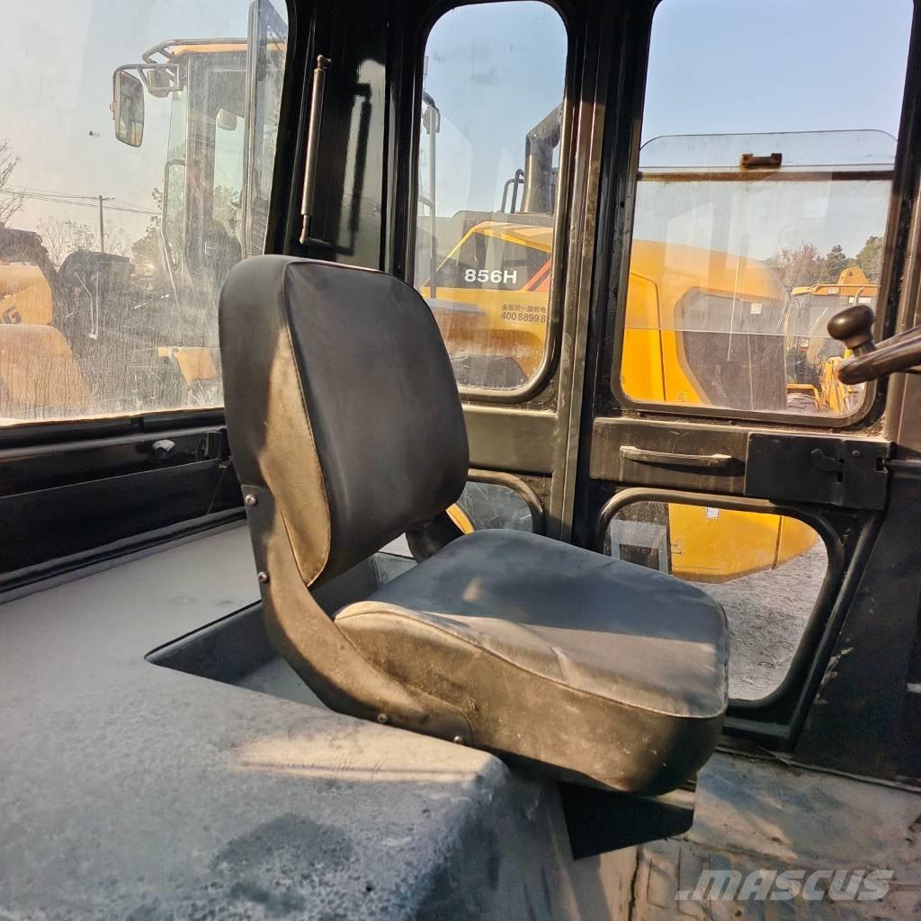 TCM FD 100 Dyzeliniai krautuvai