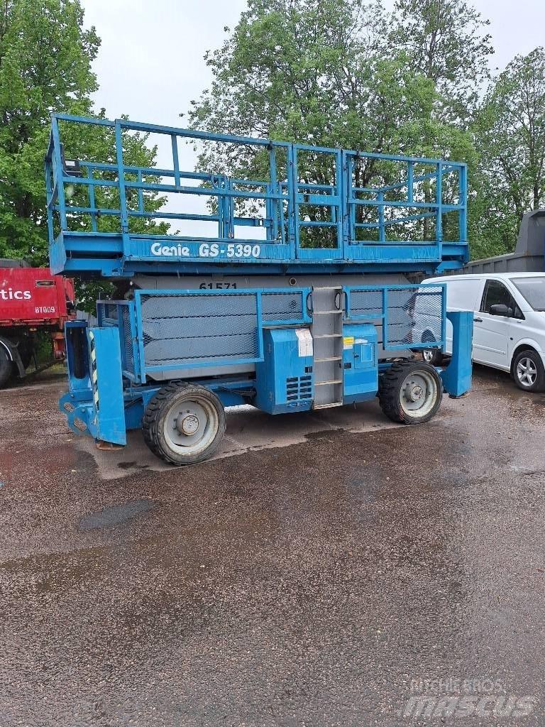 Genie GS 5390 RT Žirkliniai keltuvai
