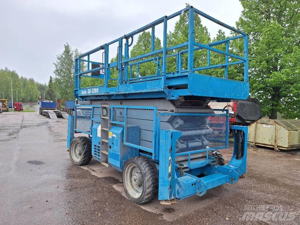Genie GS 5390 RT Žirkliniai keltuvai