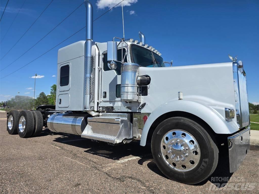Kenworth W 900 Naudoti vilkikai