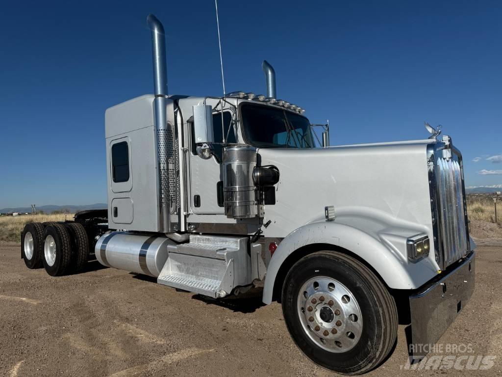 Kenworth W 900 Naudoti vilkikai