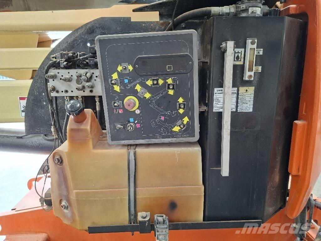 JLG 450 AJ Kompaktiškas savaeigis strėlinis keltuvas
