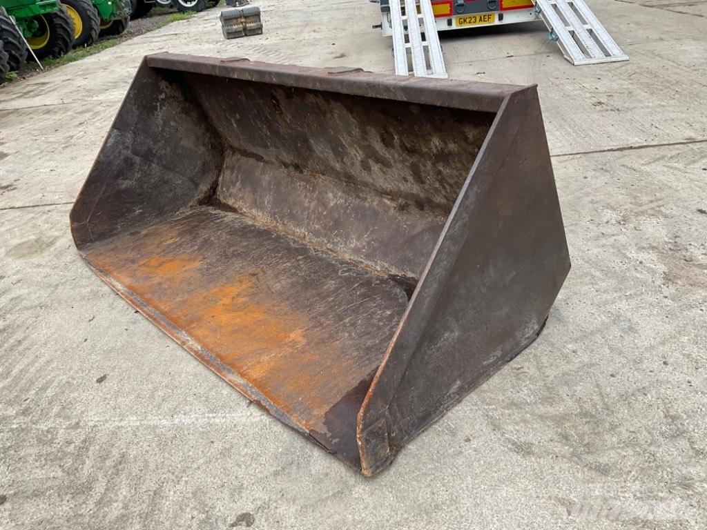 JCB Bucket Kaušai