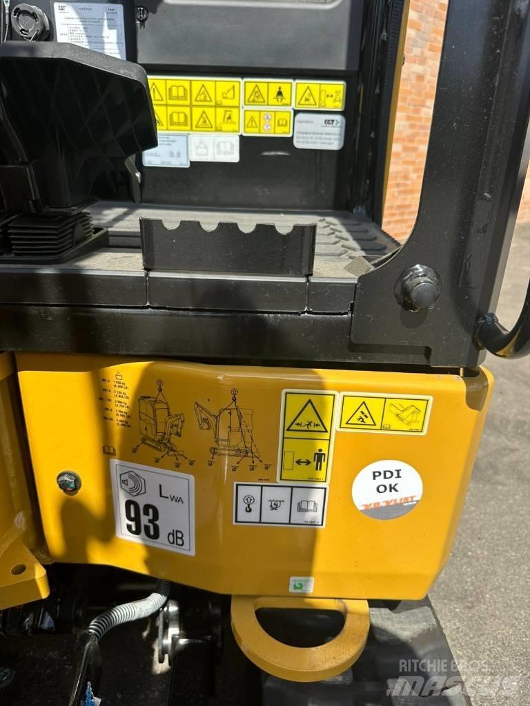 CAT 301.7 CR Vidutinės galios ekskavatoriai 7-12 t