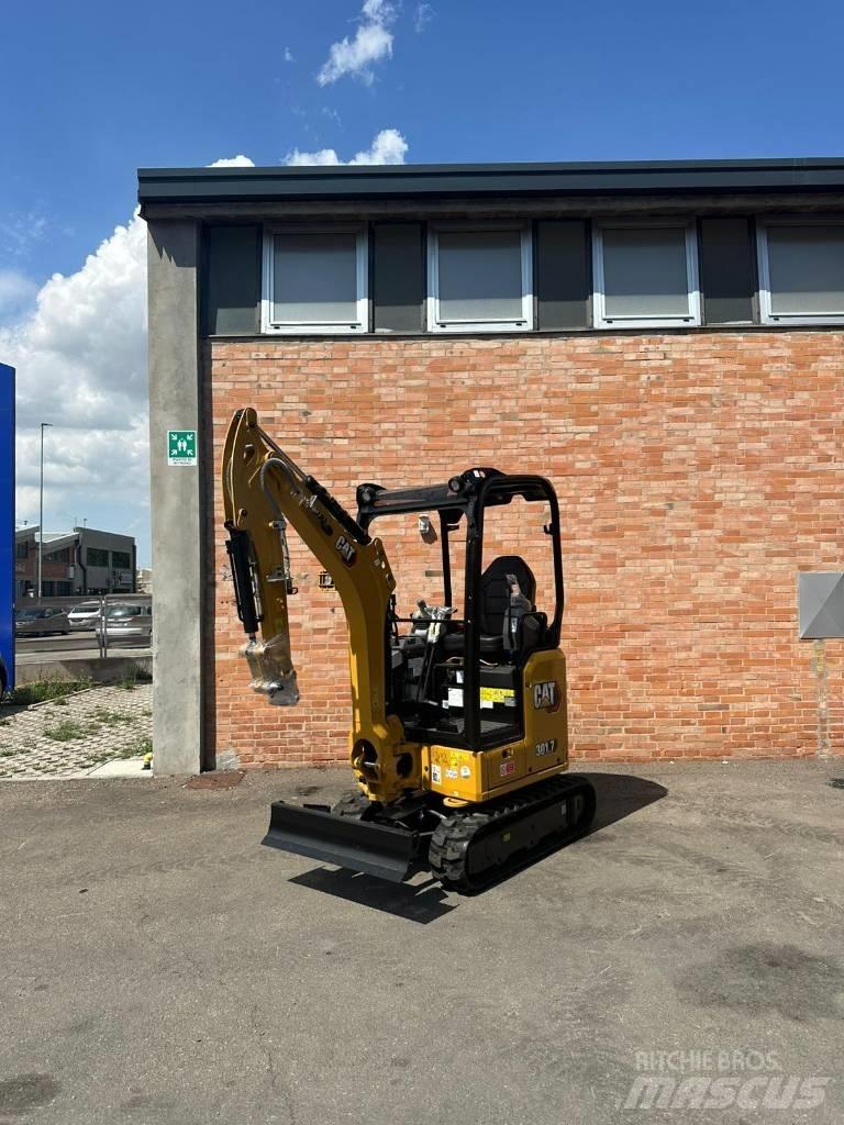 CAT 301.7 CR Vidutinės galios ekskavatoriai 7-12 t