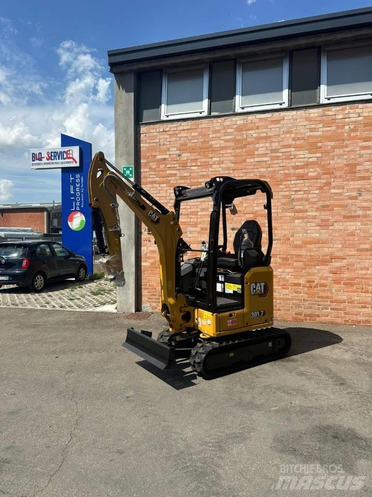 CAT 301.7 CR Vidutinės galios ekskavatoriai 7-12 t